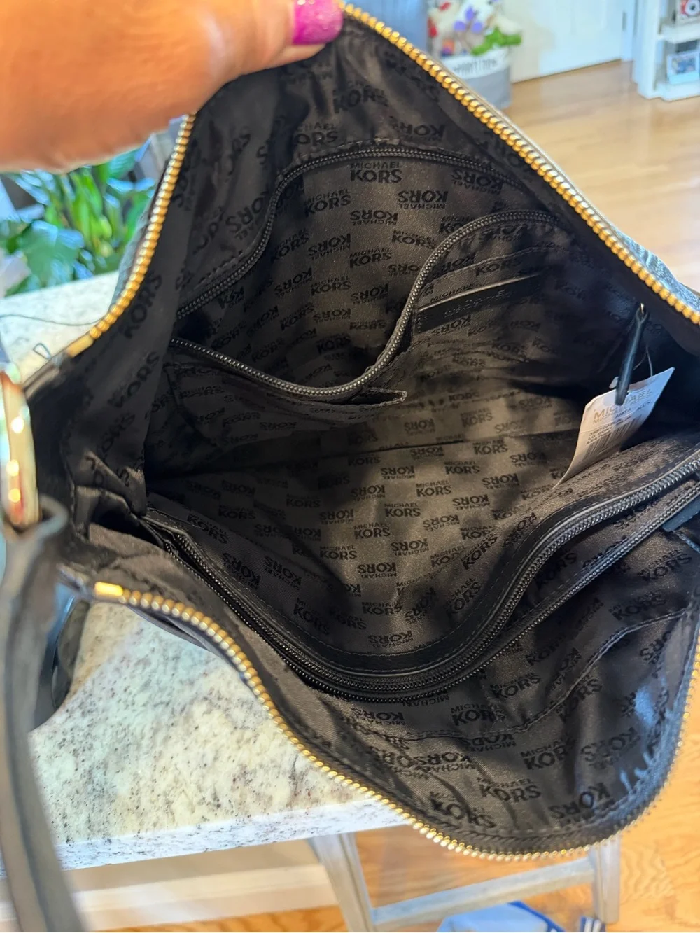 Michael Kors classic michael